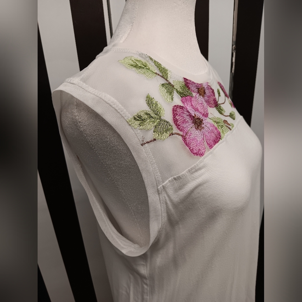 Pebble and stone tank top - Picture 9 of 13